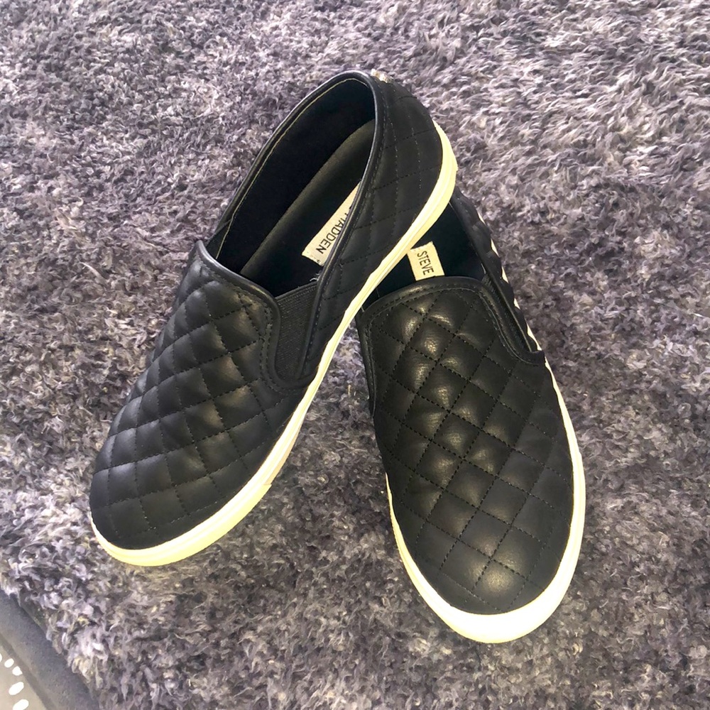STEVE MADDEN ECENTRCQ